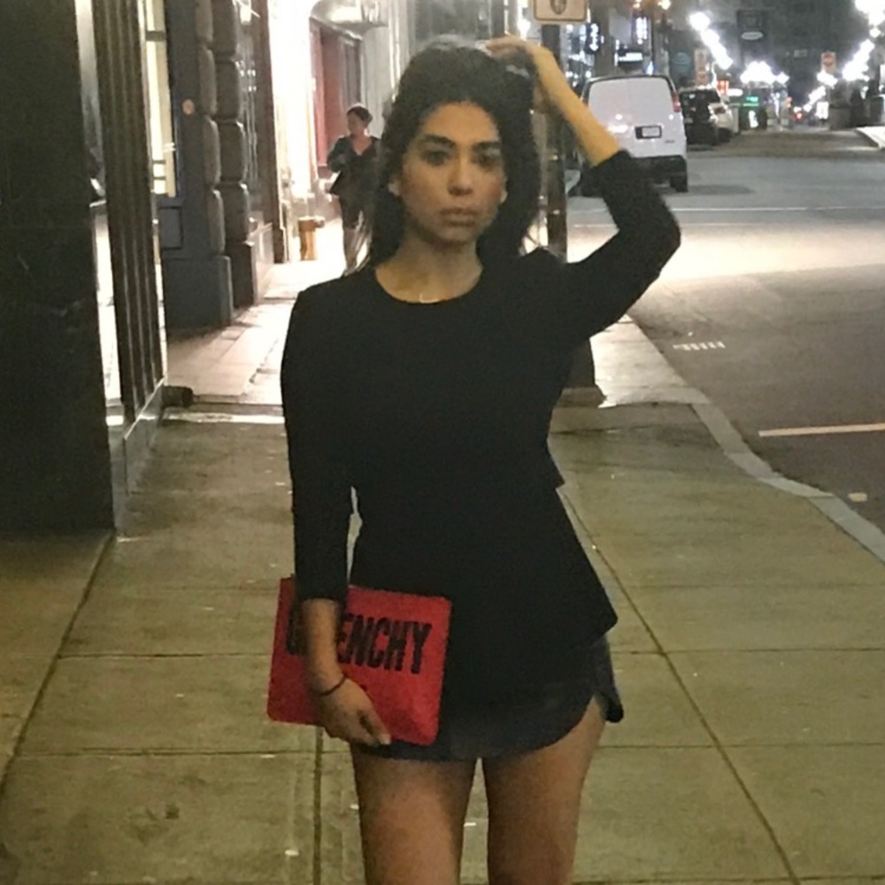 Meet your Posher, Maria